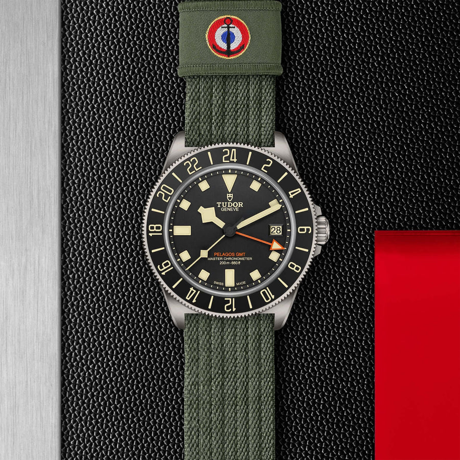 Tudor Pelagos FXD GMT m2542g247nu-0002 Bandiera Jewellers